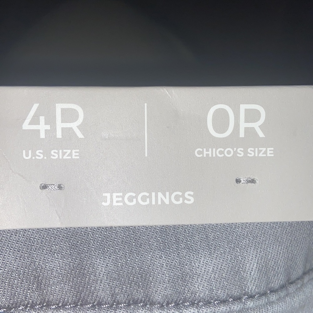 Chico’s Jeans Sz 4 - Picture 8 of 8